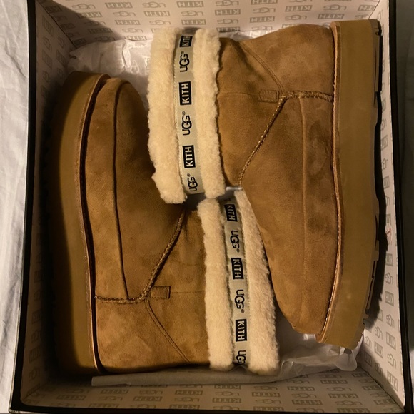 Kith x UGG Sherpa Mid Classic - Picture 5 of 6